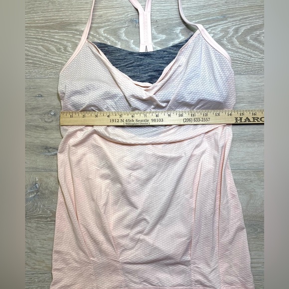Lululemon CYB Tank EUC Size ? Pretty Pink Angel Wing Built In Bra - Picture 7 of 12